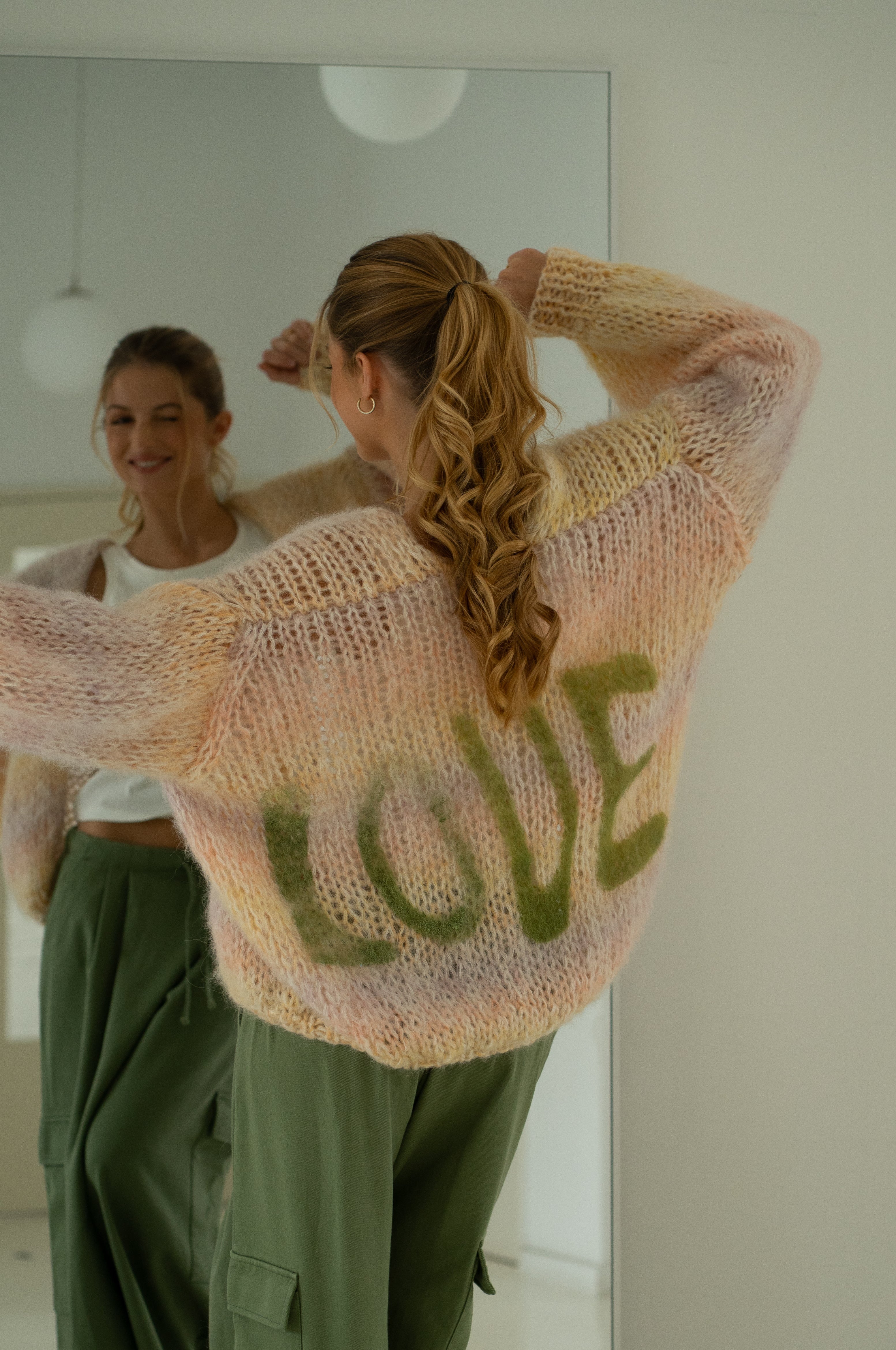 Maud LOVE Cardigan - Peach Multi Color