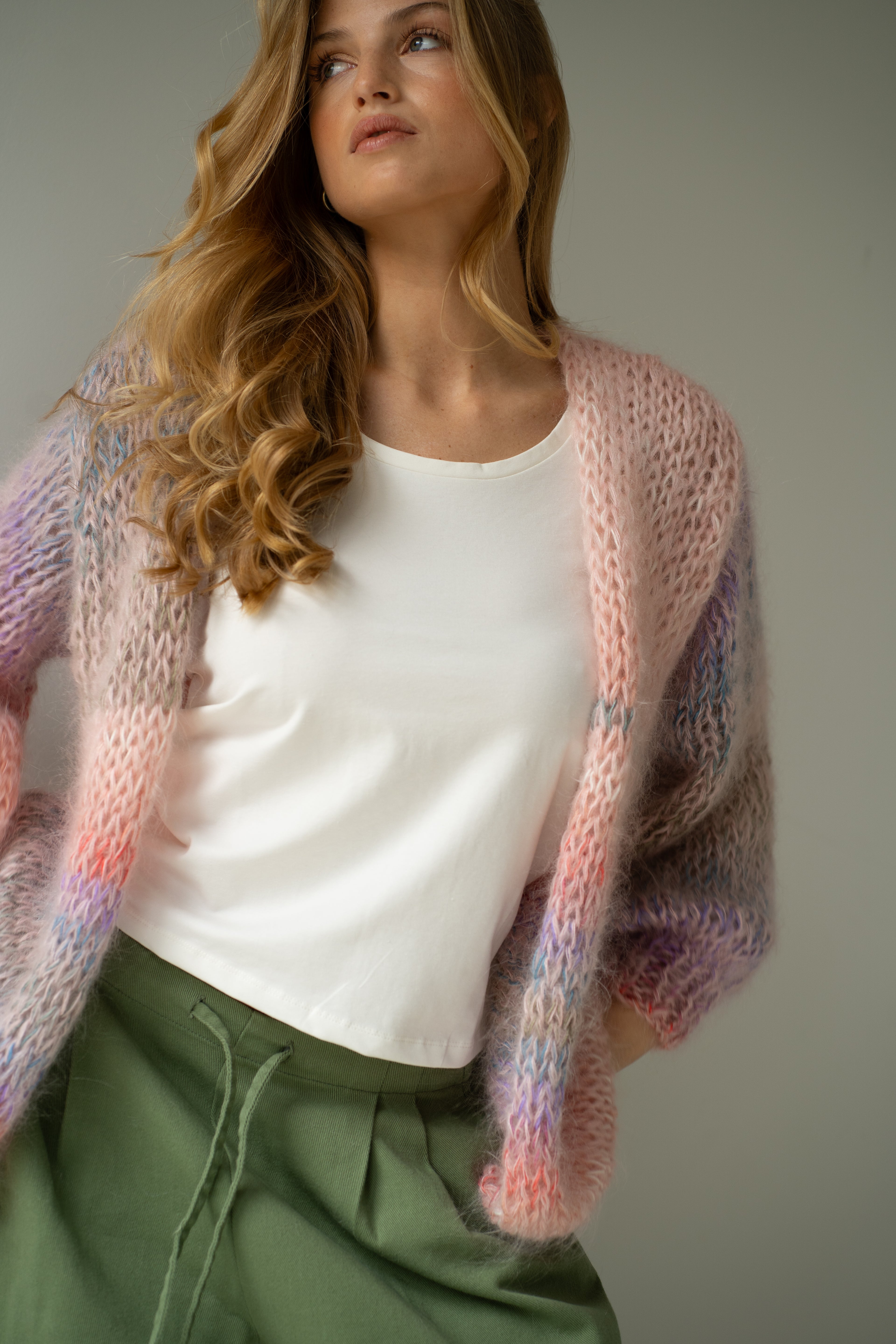 Noor Cardigan - Light Pink Multi Color